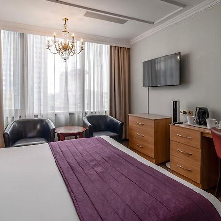 Britannia International Hotel Canary Wharf London Exterior photo