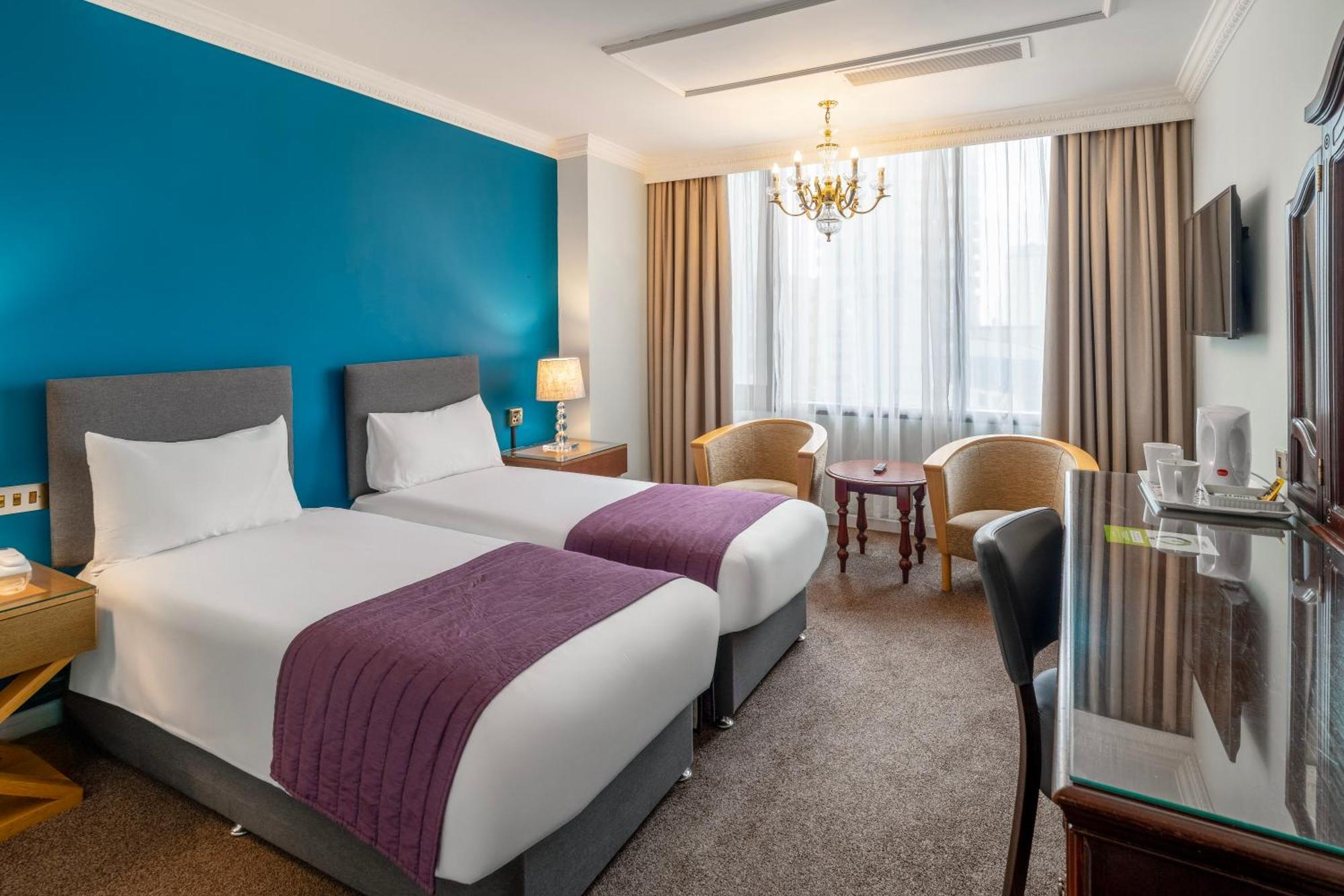 Britannia International Hotel Canary Wharf London Exterior photo