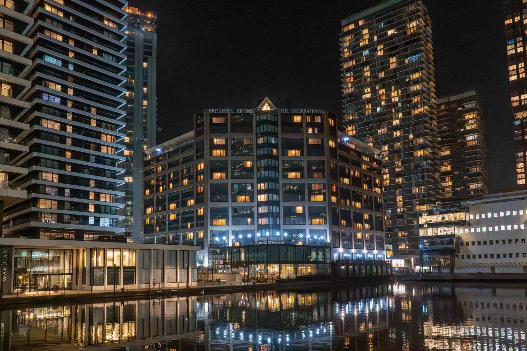 Britannia International Hotel Canary Wharf London Exterior photo