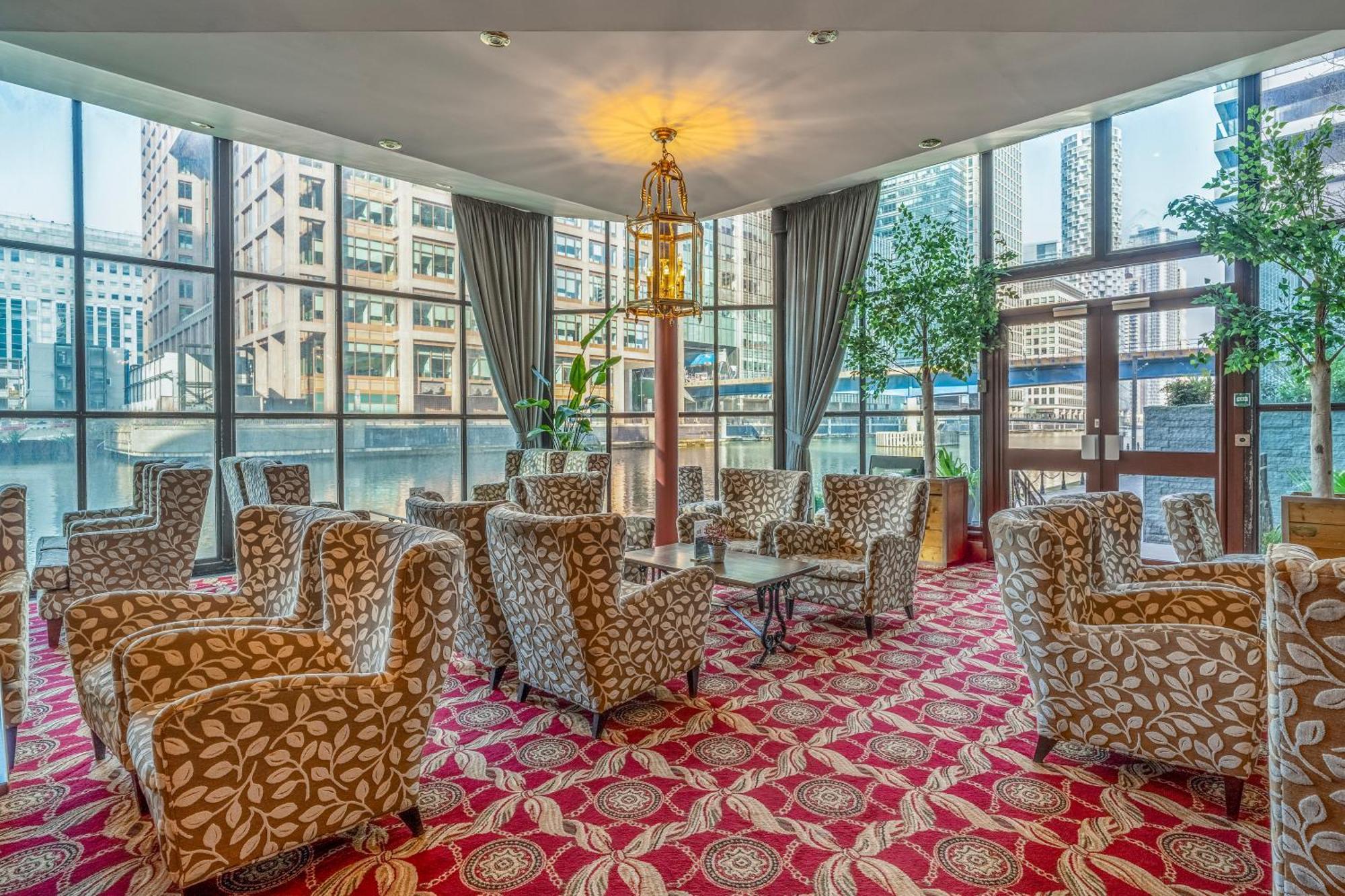 Britannia International Hotel Canary Wharf London Exterior photo